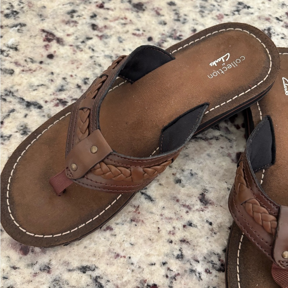 Clarks Brown Braided Leather Thong Sandals - Picture 2 of 5